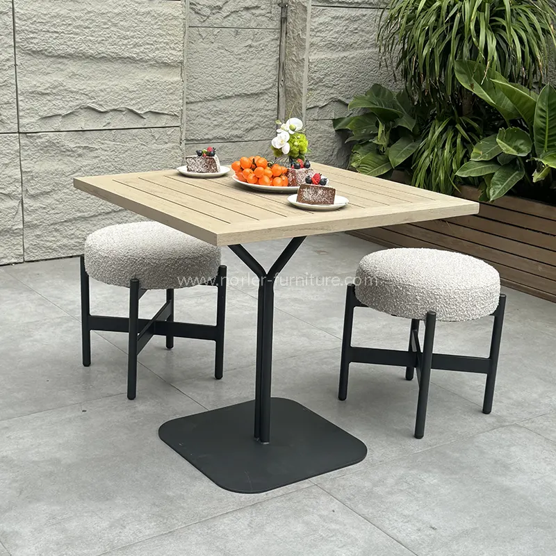 屋外の正方形のコーヒーテーブルバルコニーセット